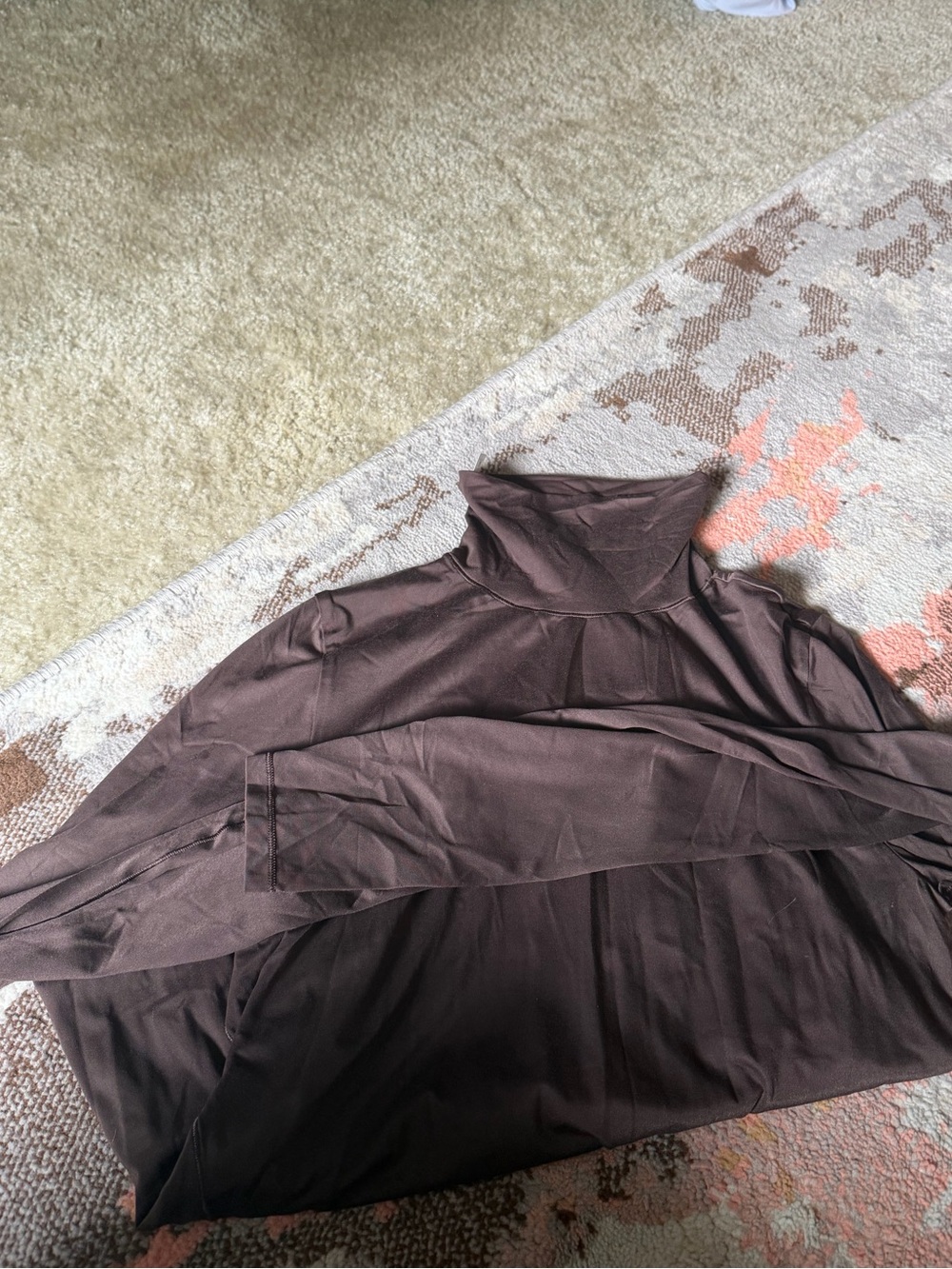 Lululemon brown turtleneck